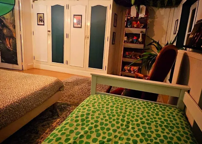 Jurassic Lodge, Le Repaire Des Dinosaures